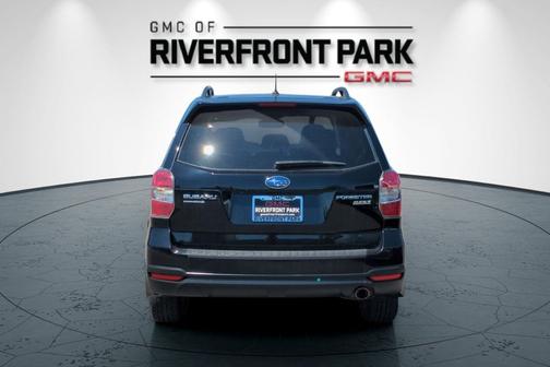 Crystal Black Silica 2015 Subaru Forester 2.5i Limited