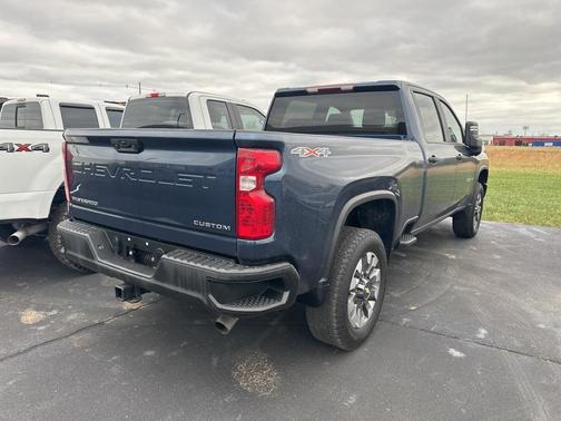 2022 Chevrolet Silverado 2500 Custom