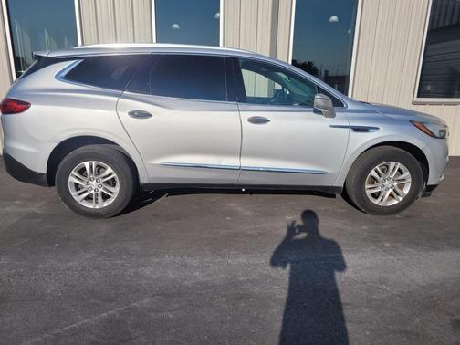 2018 Buick Enclave Essence