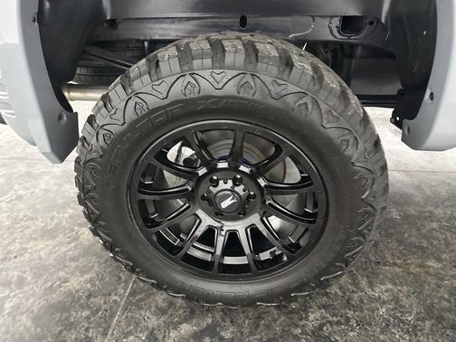 Slate Gray Metallic 2024 Chevrolet Silverado 1500 LT Trail Boss