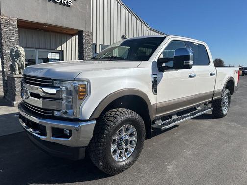 White Platinum Metallic Tri-Coat 2019 Ford F-250 Lariat