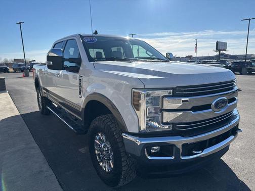 White Platinum Metallic Tri-Coat 2019 Ford F-250 Lariat