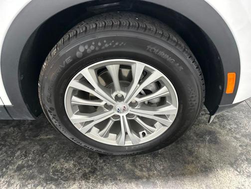 Summit White 2023 Buick Envision Preferred FWD