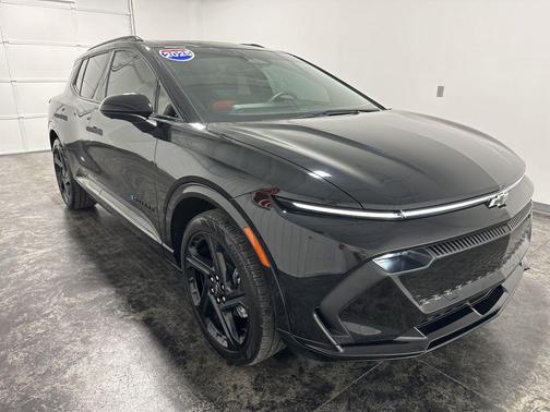 Black 2025 Chevrolet Equinox EV RS