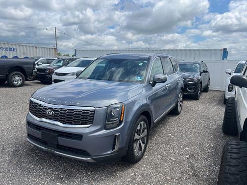 Everlasting Silver 2020 Kia Telluride S