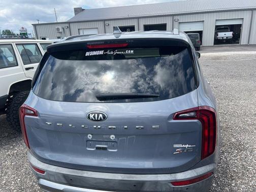 Everlasting Silver 2020 Kia Telluride S
