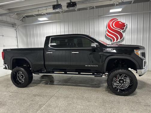 2019 GMC Sierra 1500 SLT
