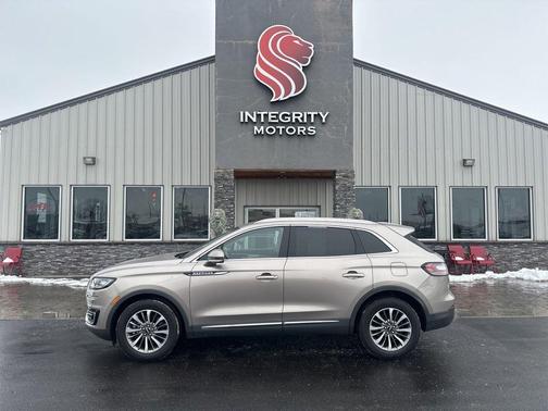 2020 Lincoln Nautilus Standard