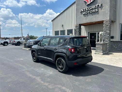 Black Clearcoat 2019 Jeep Renegade Sport
