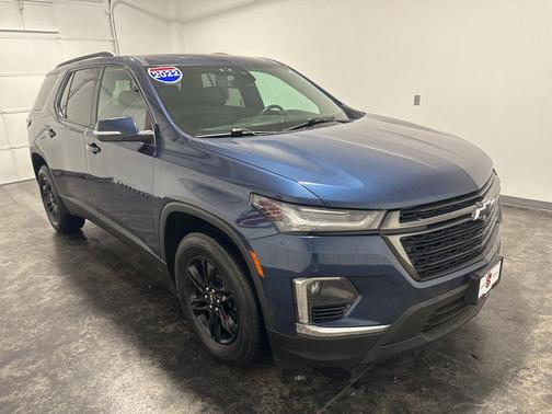 Northsky Blue Metallic 2022 Chevrolet Traverse LT Leather