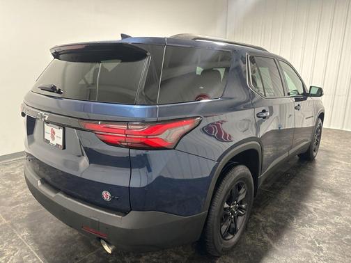 Northsky Blue Metallic 2022 Chevrolet Traverse LT Leather