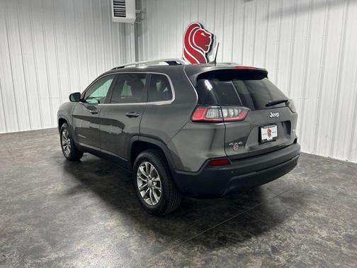 Granite Crystal Metallic Clearcoat 2019 Jeep Cherokee Latitude Plus