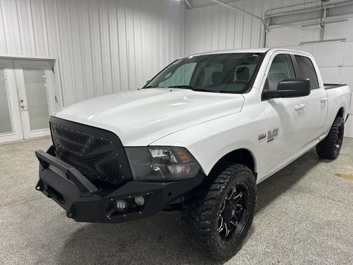2020 RAM 1500 Classic SLT