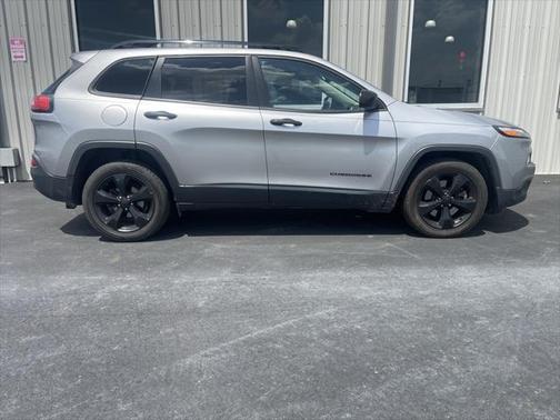 2016 Jeep Cherokee Altitude