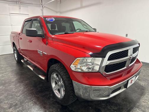 Flame Red Clearcoat 2019 RAM 1500 SLT