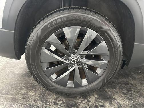 2022 Volkswagen Taos 1.5T S