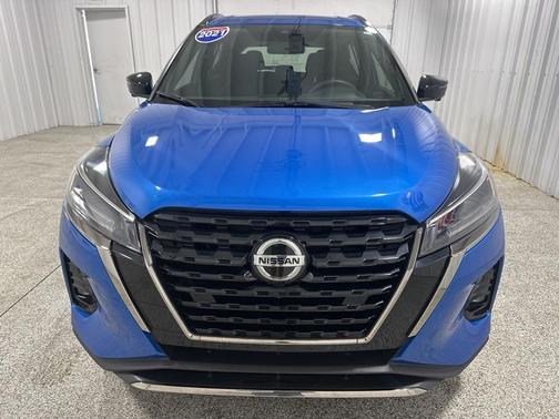2021 Nissan Kicks SR