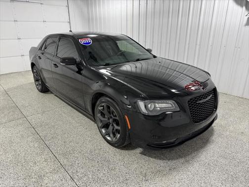 2022 Chrysler 300 S