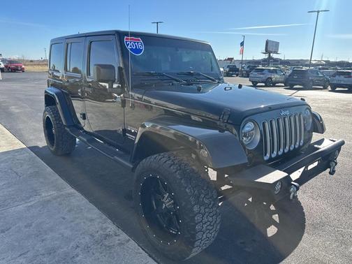 2016 Jeep Wrangler Unlimited Sahara