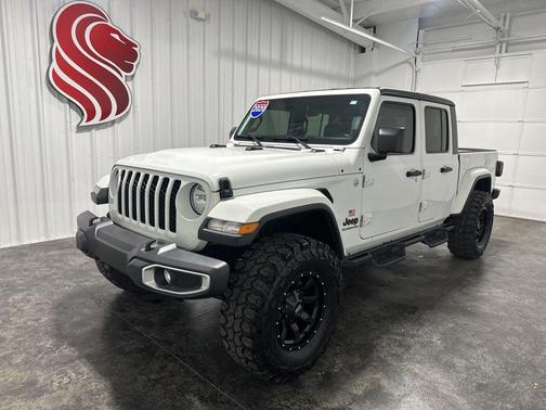 Bright White Clearcoat 2020 Jeep Gladiator Sport S
