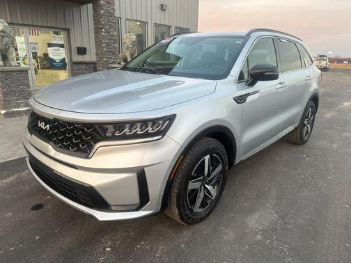 2022 Kia Sorento S