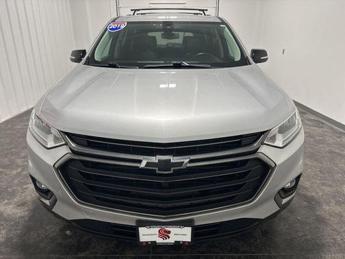 Silver Ice Metallic 2019 Chevrolet Traverse Premier