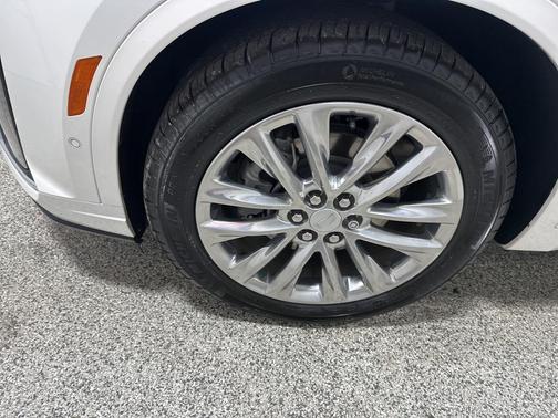 2022 Cadillac XT6 Premium Luxury FWD