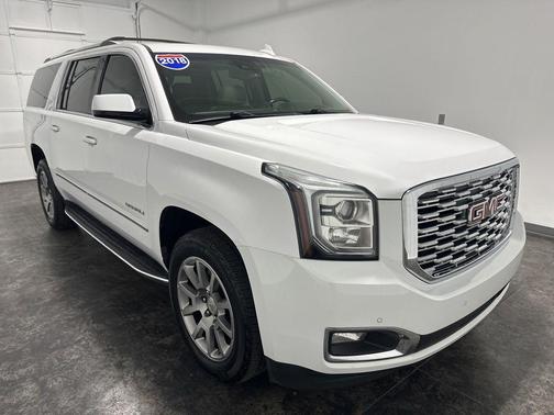 Summit White 2018 GMC Yukon XL Denali