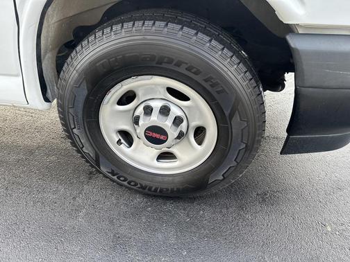 2023 GMC Savana 2500 Work Van