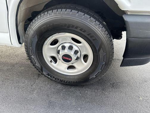 2023 GMC Savana 2500 Work Van