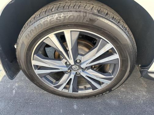 2019 Nissan Pathfinder Platinum