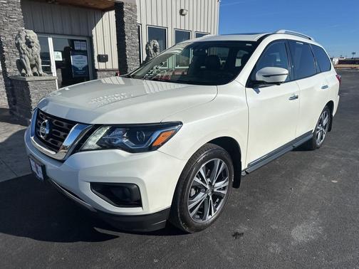 2019 Nissan Pathfinder Platinum