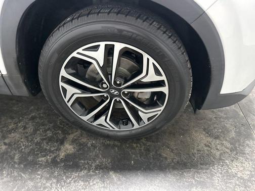 Quartz White 2020 Hyundai SANTA FE Limited 2.0T