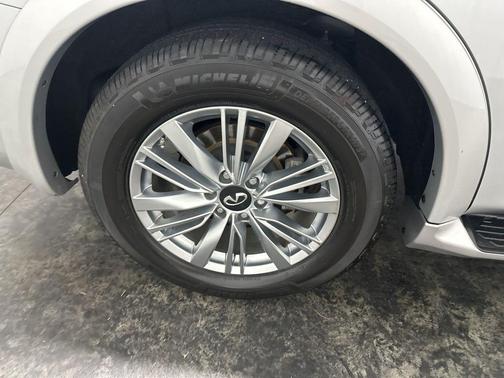 Liquid Platinum 2020 INFINITI QX80 Luxe