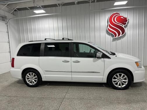 2015 Chrysler Town & Country Limited