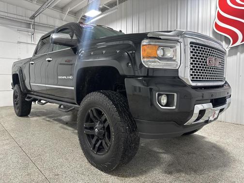 2015 GMC Sierra 2500 Denali
