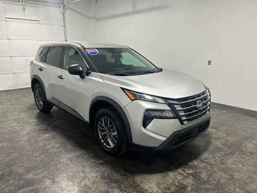 Brilliant Silver Metallic 2024 Nissan Rogue S