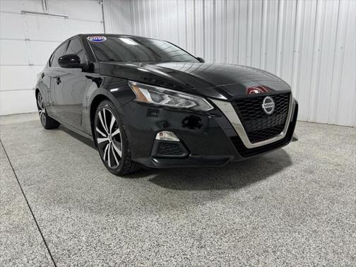 2020 Nissan Altima SR FWD