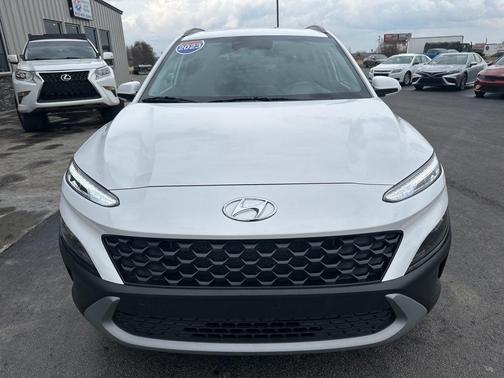 2023 Hyundai KONA SEL