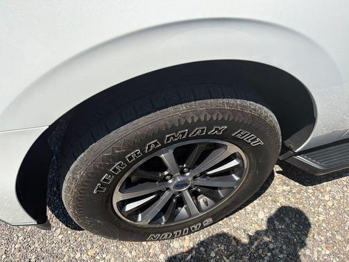 Star White Metallic Tri-Coat 2020 Ford Expedition XLT