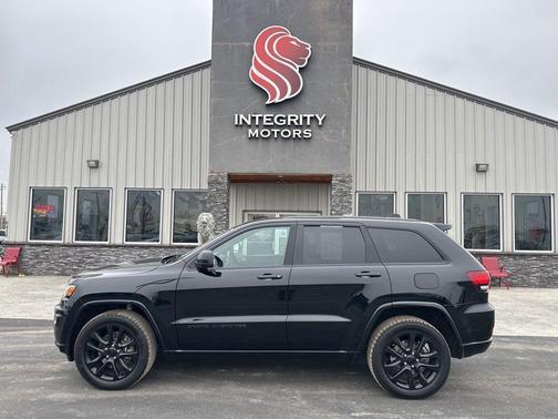 2022 Jeep Grand Cherokee Laredo