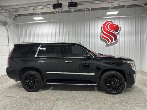 2018 Cadillac Escalade Luxury