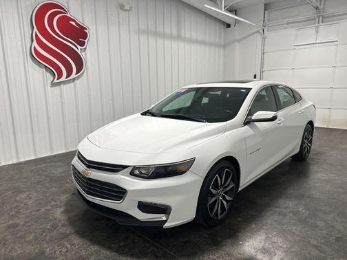 Summit White 2018 Chevrolet Malibu LT