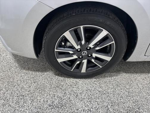 2021 Nissan Versa 1.6 SV
