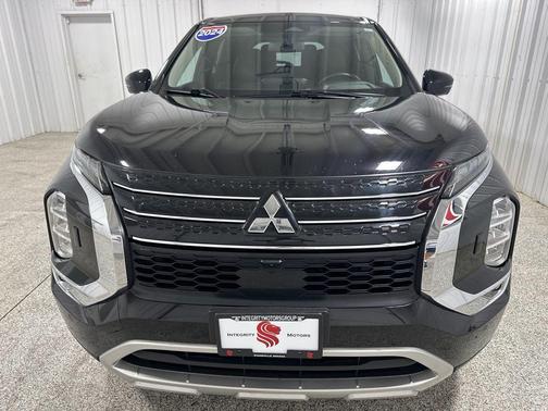 2024 Mitsubishi Outlander 