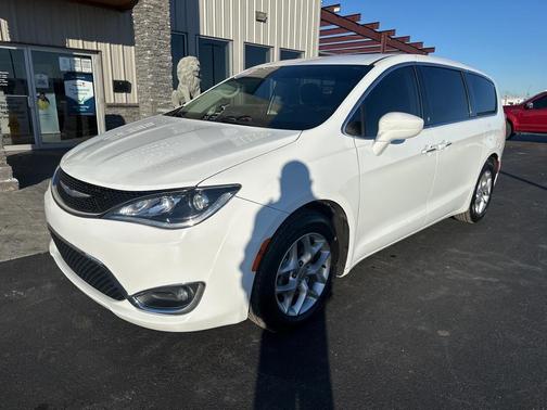 2019 Chrysler Pacifica Touring Plus