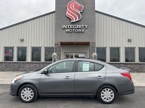 2016 Nissan Versa 1.6 SV