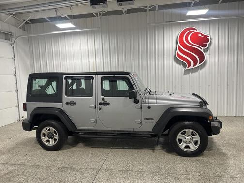 2017 Jeep Wrangler Unlimited Sport RHD