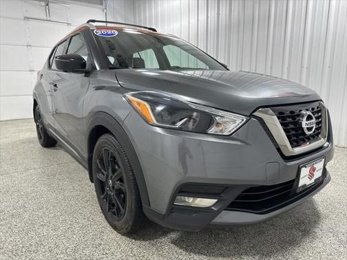 2020 Nissan Kicks SR
