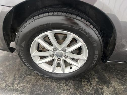 Granite Pearlcoat 2018 Dodge Grand Caravan SXT